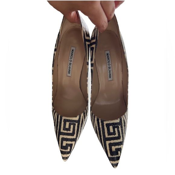 Manolo Blahnik - BB Printed Snake Pump, Black/White - Picture 9 of 9